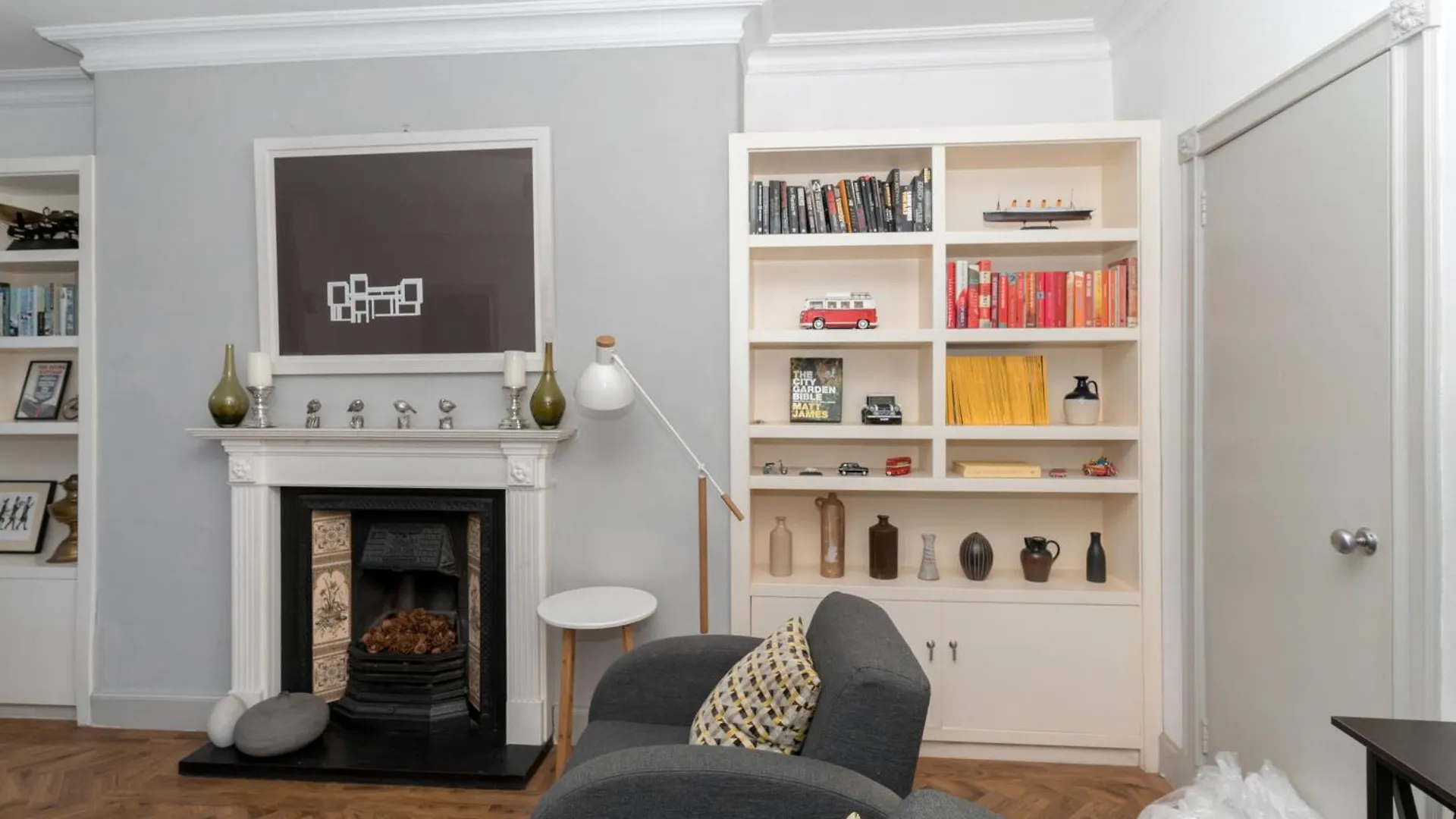 Beautiful & Bright 2Bd Flat - Haymarket Edinburgh 0*,  Velká Británie